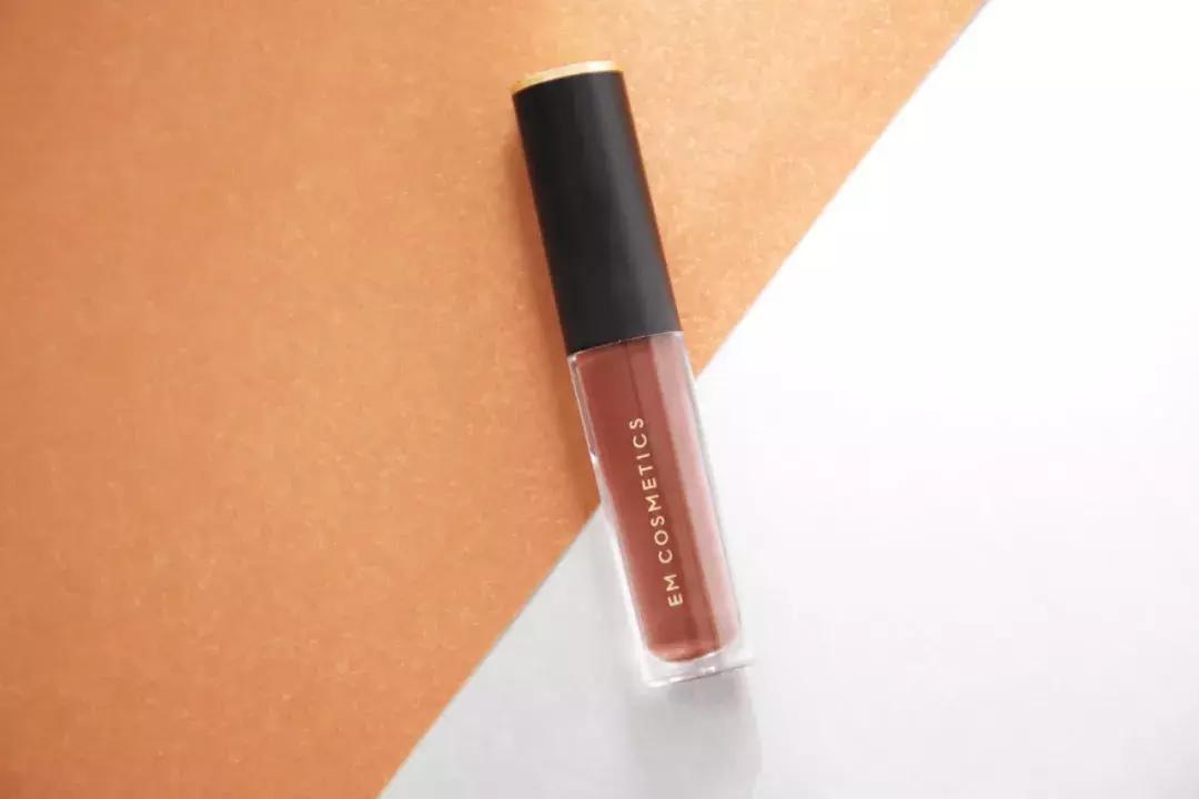 杨幂和刘雯同款口红,杨幂刘雯的口红色号是多少