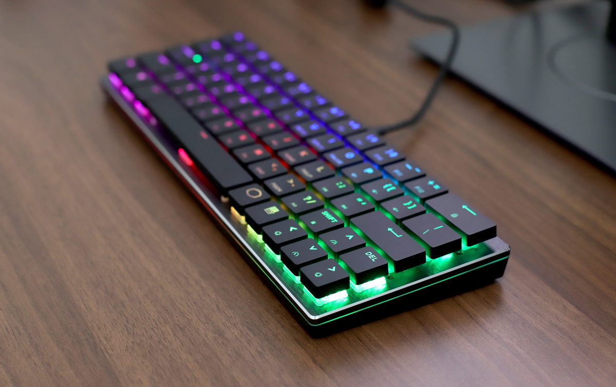 《GWT报告篇18》想法多玩法多，酷冷SK621体验与手感测试报告