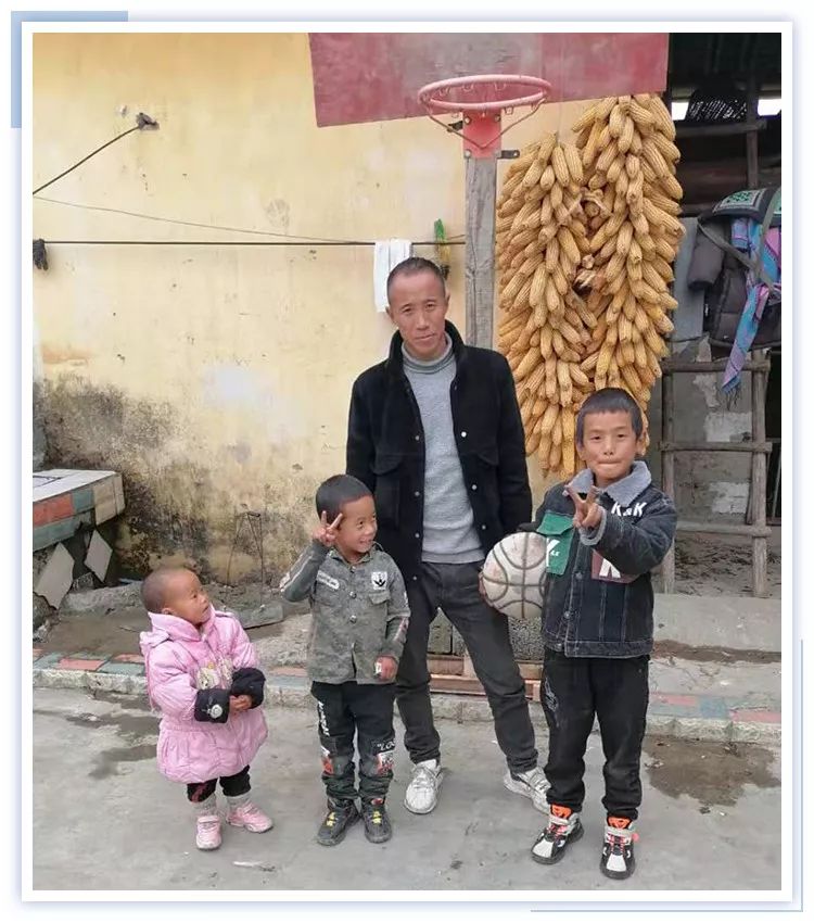 小篮球大梦想大篮球,小篮球大梦想大男孩的篮球梦