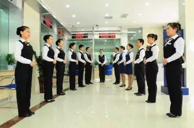 27岁辞去铁饭碗去创业,我27岁才开始转行做程序