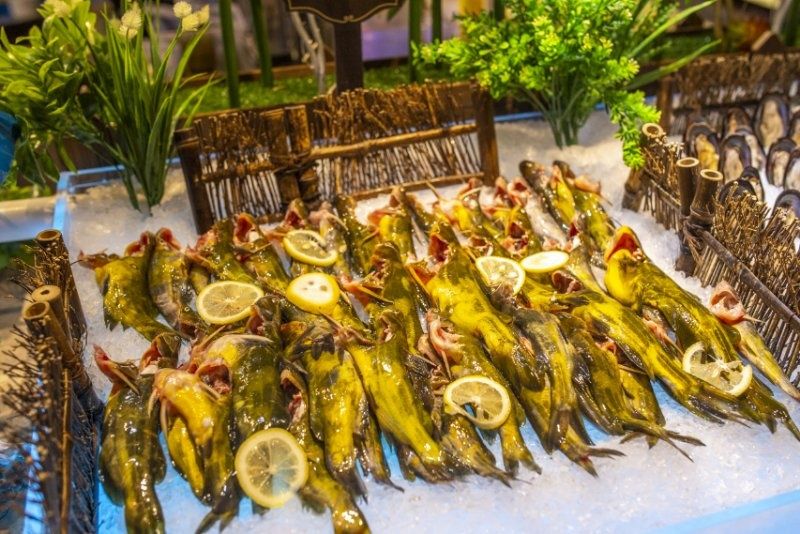 长沙东方船说海鲜自助餐厅自助餐89.9元/1大1小，让你吃到扶墙走