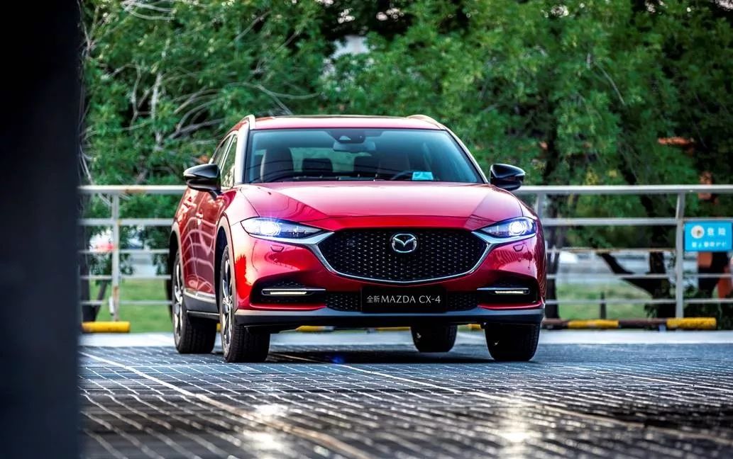 马自达试驾视频2020cx-4,马自达cx-4新款优点与缺点