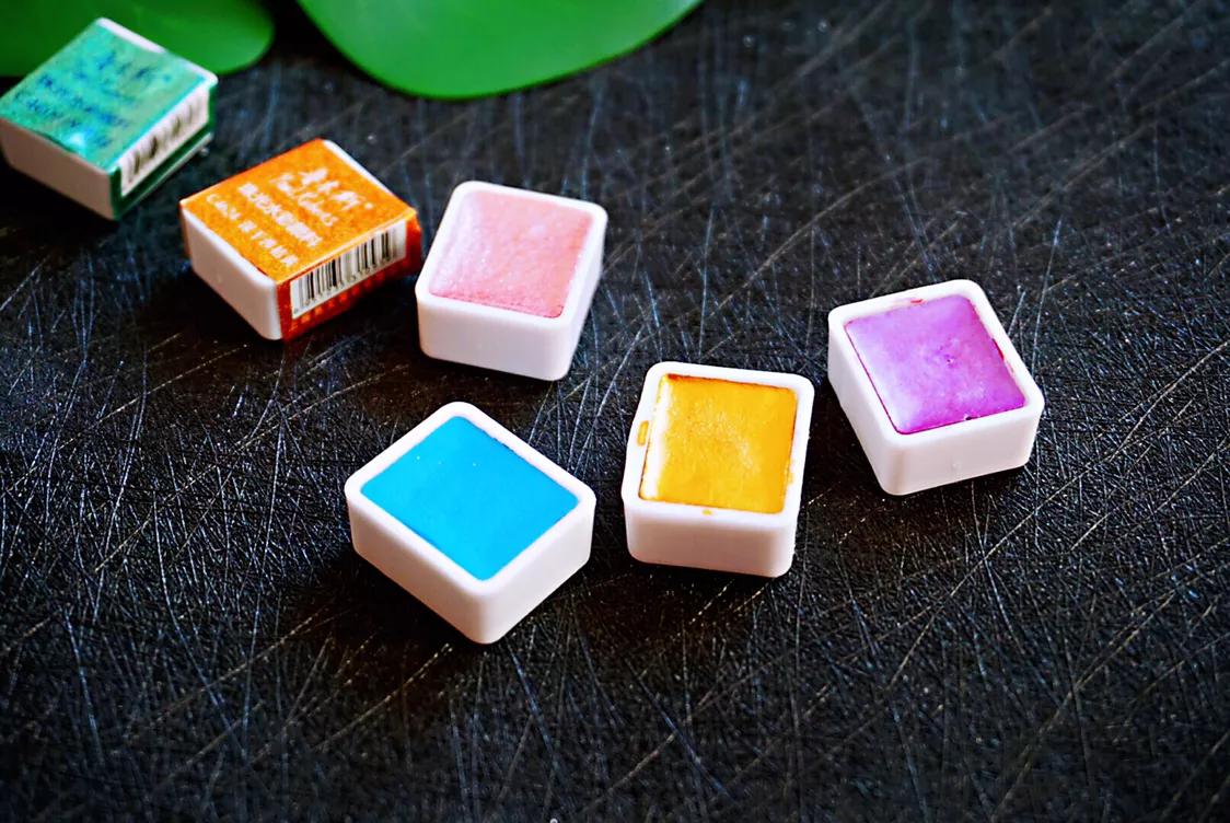 初学者水彩颜料24色水彩工具套装,水彩固体颜料和水彩颜料哪个好