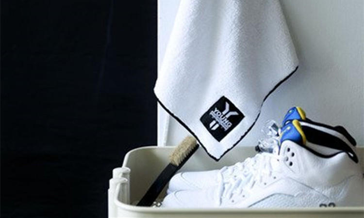 小白鞋防脏妙招,小白鞋容易脏一招让它干净又亮