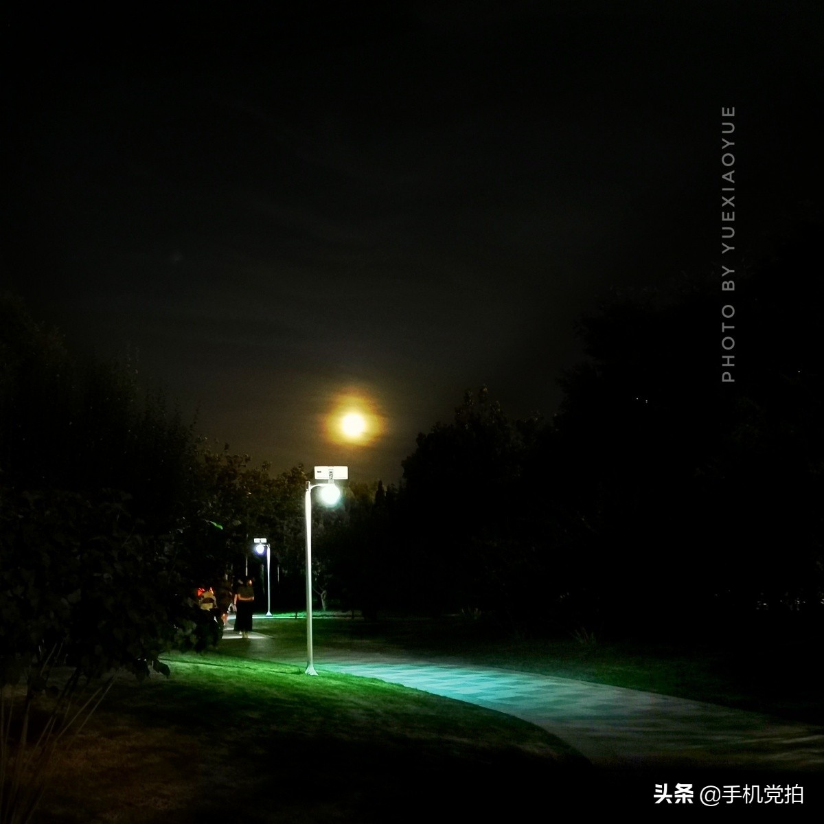 用手机如何拍月亮的最好方法,中秋月亮怎么拍