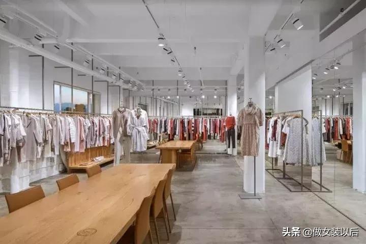 开服装店一年12个月该怎样进货,服装店老板都是怎么进货的