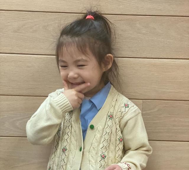 陈冠希帅气照片,陈冠希和爱妻恩爱合照