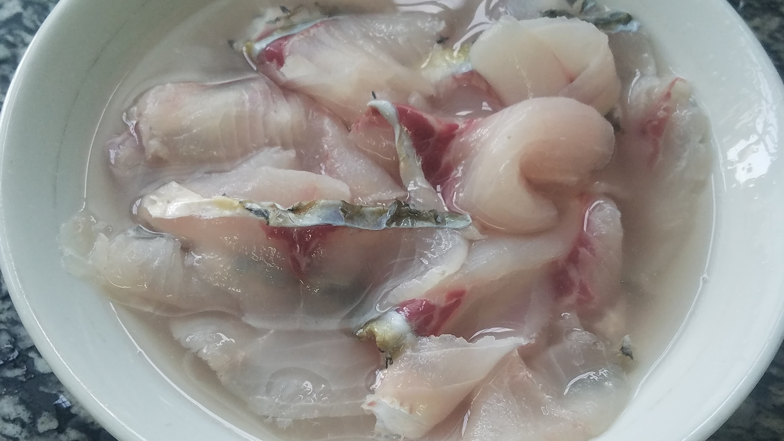 草鱼怎么炖好吃又简单方法大全,炖草鱼最简单好吃的做法