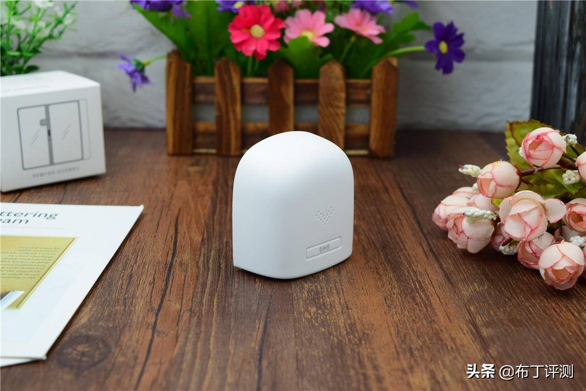 简单一贴，保护孩子爬窗还能防盗：叮零窗户限位报警体验