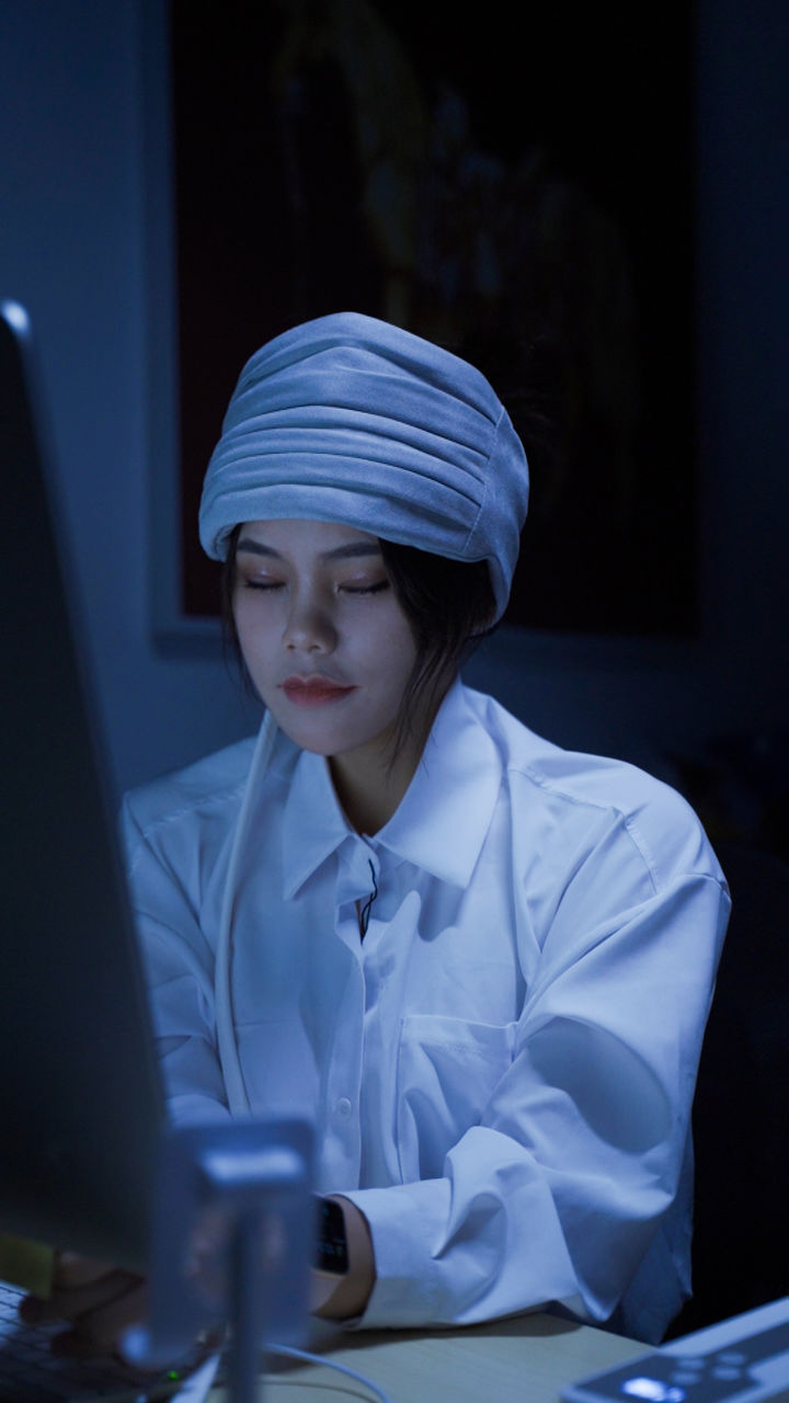 头疗按摩器完整手法,头颈部按摩器推荐