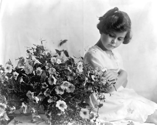 她18岁成最年轻百花影后,她18岁出道