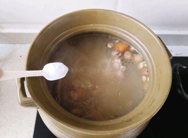 夏季祛湿的中药有哪些,夏天祛湿健脾中药饮