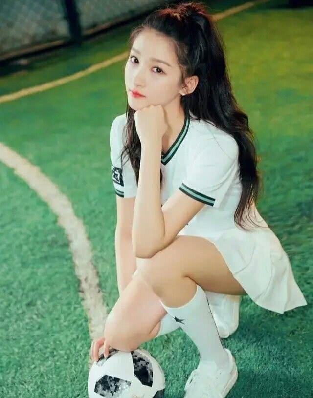 鞠婧祎关晓彤吴宣仪赵丽颖杨幂,鞠婧祎关晓彤赵丽颖唐嫣