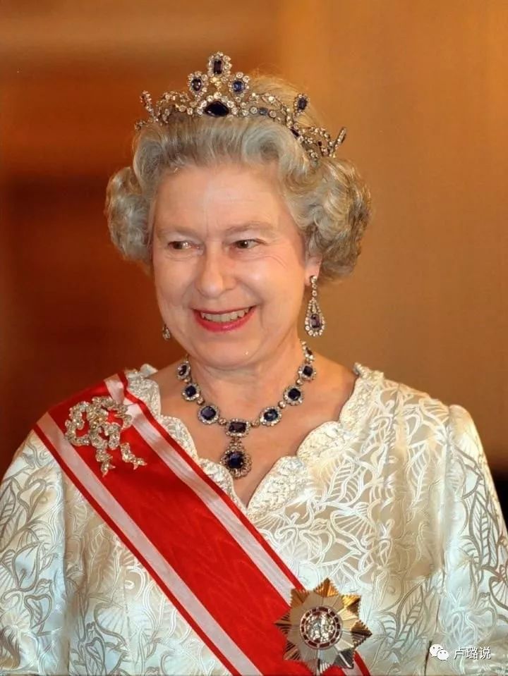 英国女王戴过的皇冠是什么牌子,皇冠有多优雅