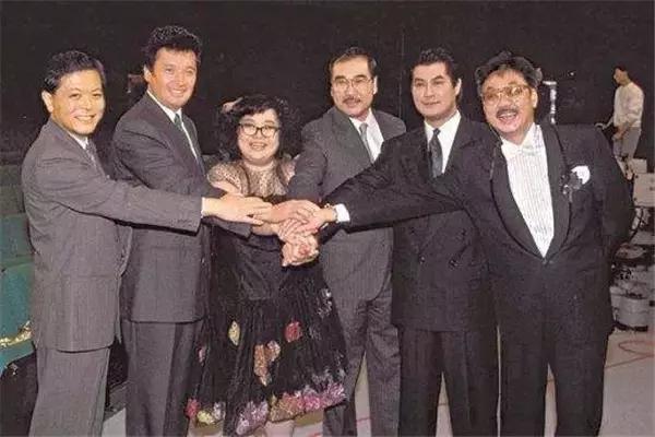 香港影坛大哥大邓光荣,邓光荣少年