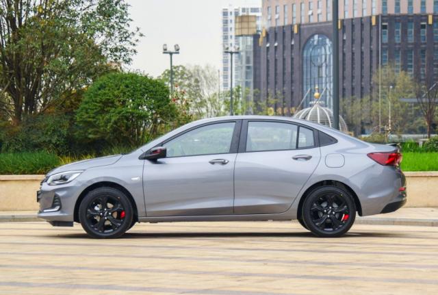 雪佛兰科沃兹和丰田卡罗拉,雪佛兰轻混和卡罗拉双擎