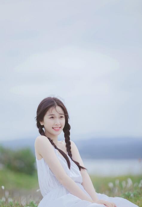 吴昕麻花辫搭配 (吴昕同款短发双麻花辫)