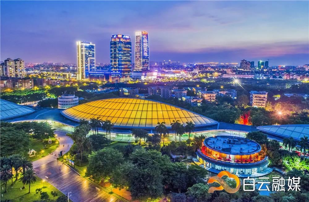 择一址，住一生！中轴之上，新世界云耀造湾区品质生活范本