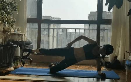 蜜桃臀可能是臀中肌最无聊的应用，还有3大功能，比美观更实用