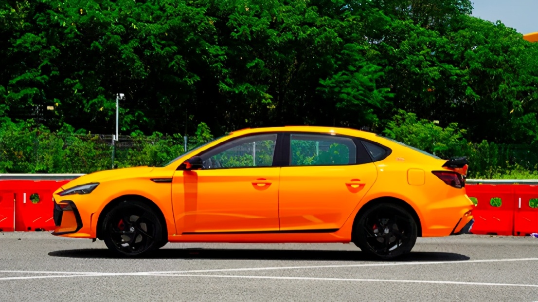 第三代mg6pro独库公路之旅,mg6pro1万公里真实感受