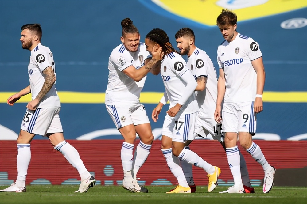 疯狂逼抢，疯狂奔跑！疯子贝尔萨的疯狂体系，是怎样支棱起来的？