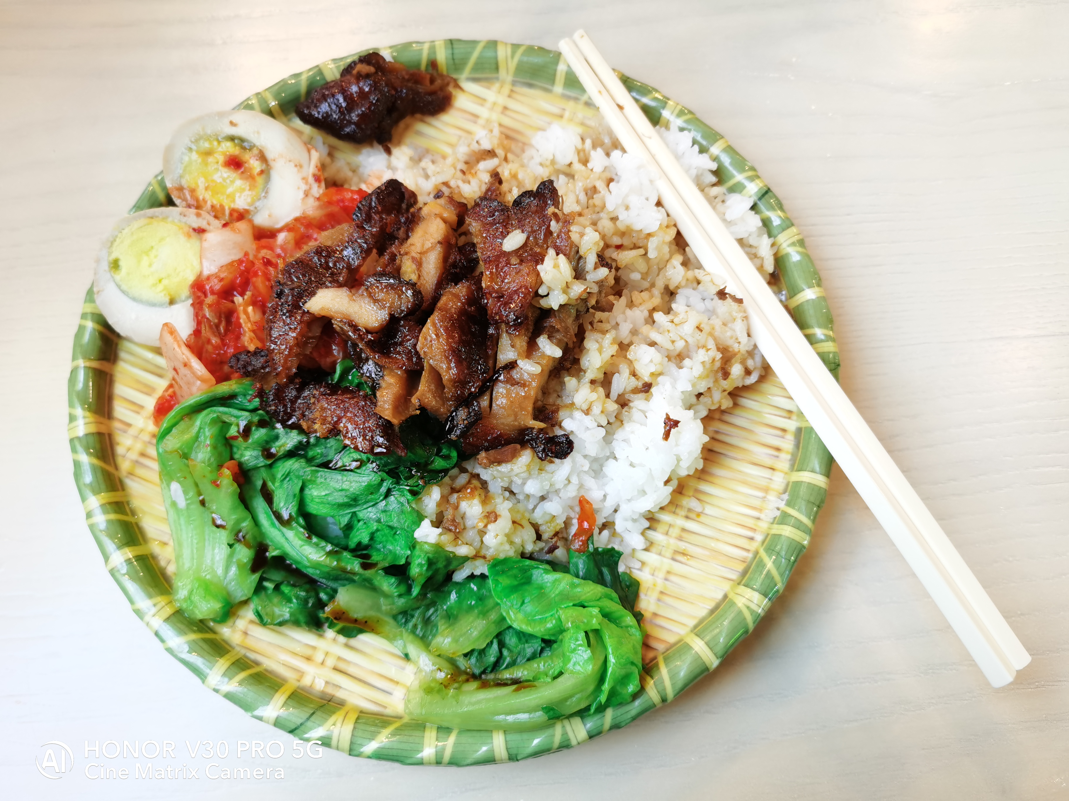 荣耀v30pro拍照现在算落后吗,荣耀v30pro和红米k30s至尊版对比