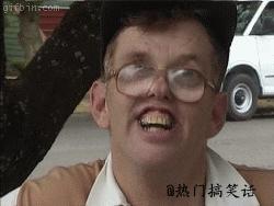 老人活动假牙戴上了牙齿疼,老人戴活动假牙总是掉怎么办