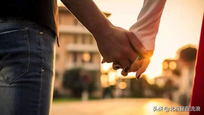 无套路不推销的文案,不传话的高级文案