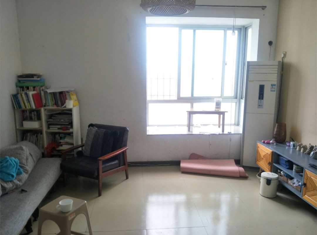 二手房子地板翻新,租房旧地板省钱改造