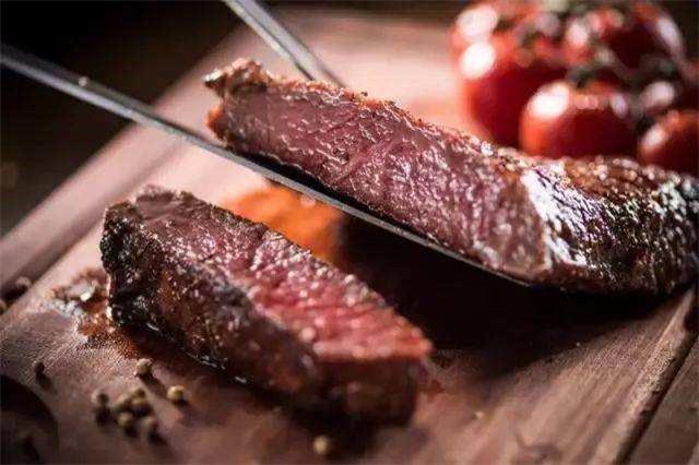 牛排最早起源于哪一个国家,牛排起源于欧洲