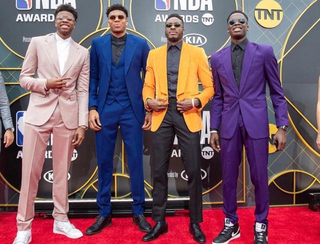 耐克续约字母哥,李宁2021字母哥