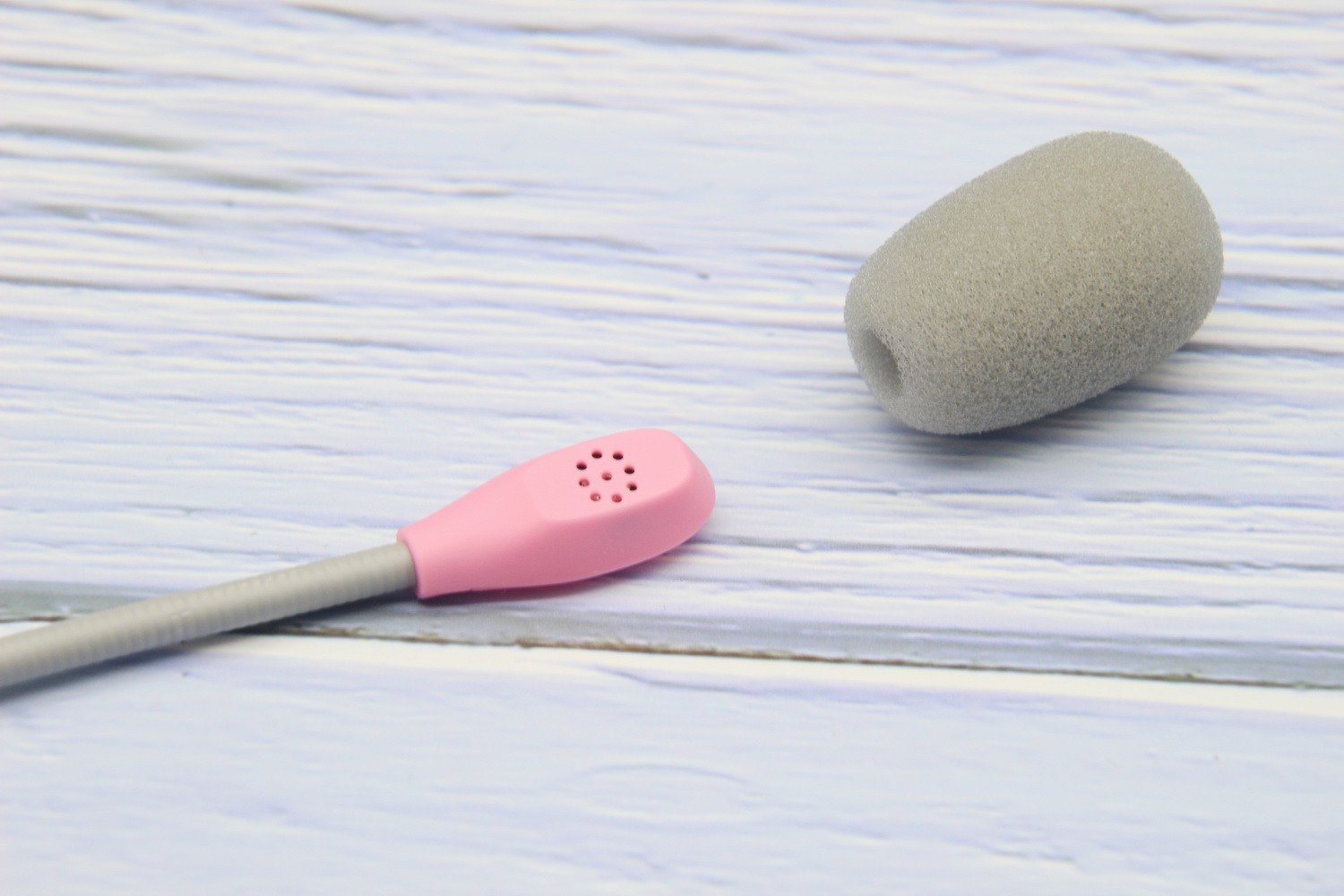 机甲风挂耳式电竞游戏耳机推荐,颜值好性能又好的游戏耳机