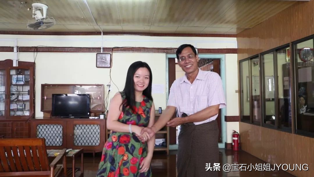 缅甸金珠是南洋珍珠吗,缅甸金珍珠就是南洋金珍珠吗