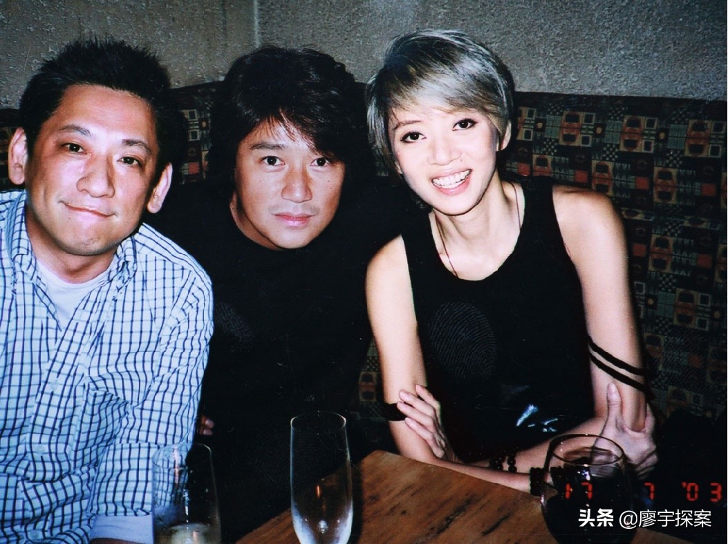 谁是挚爱谁是挚友？看她在生命中的最后一场演唱会唱了谁的歌？