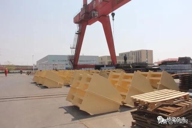 贵州省高速云雾大桥,贵州贵定云雾特大桥