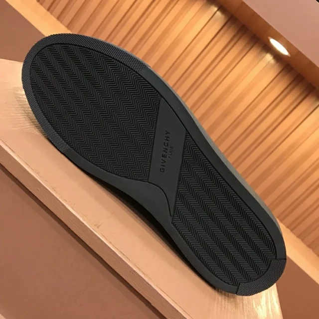 纪梵希清仓特价,纪梵希香港价格