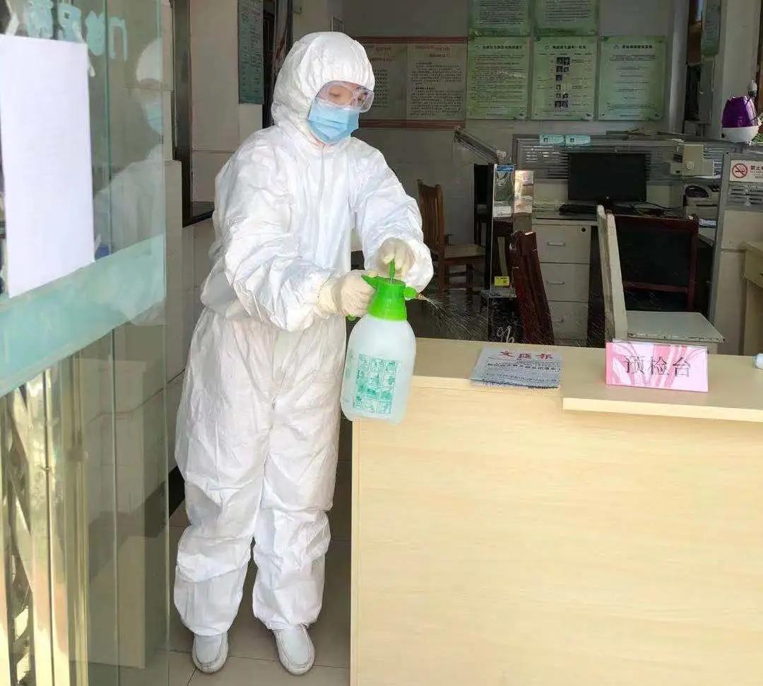 在抗疫一线感人事迹,抗疫在一线的医生的故事