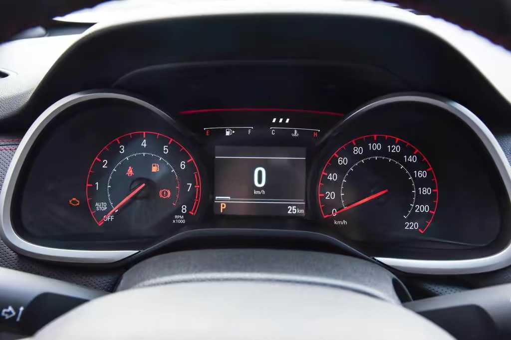 雪佛兰科鲁泽1.0t轻混试驾视频,有颜有实力测试雪佛兰科鲁泽