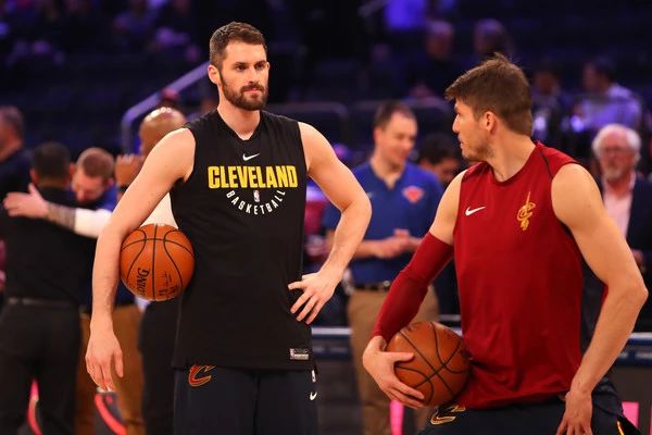 科沃尔离开爵士去了哪里,科沃尔39岁