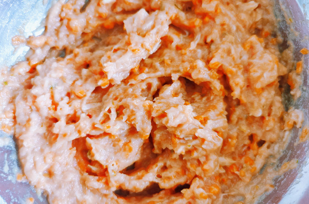 自制宝宝肉肠可以加胡萝卜吗,自制宝宝肉肠的家常做法