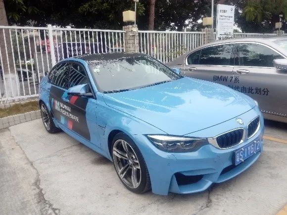 20岁大学生买下宝马430i，只因偶像的选择...他有着怎样的故事？