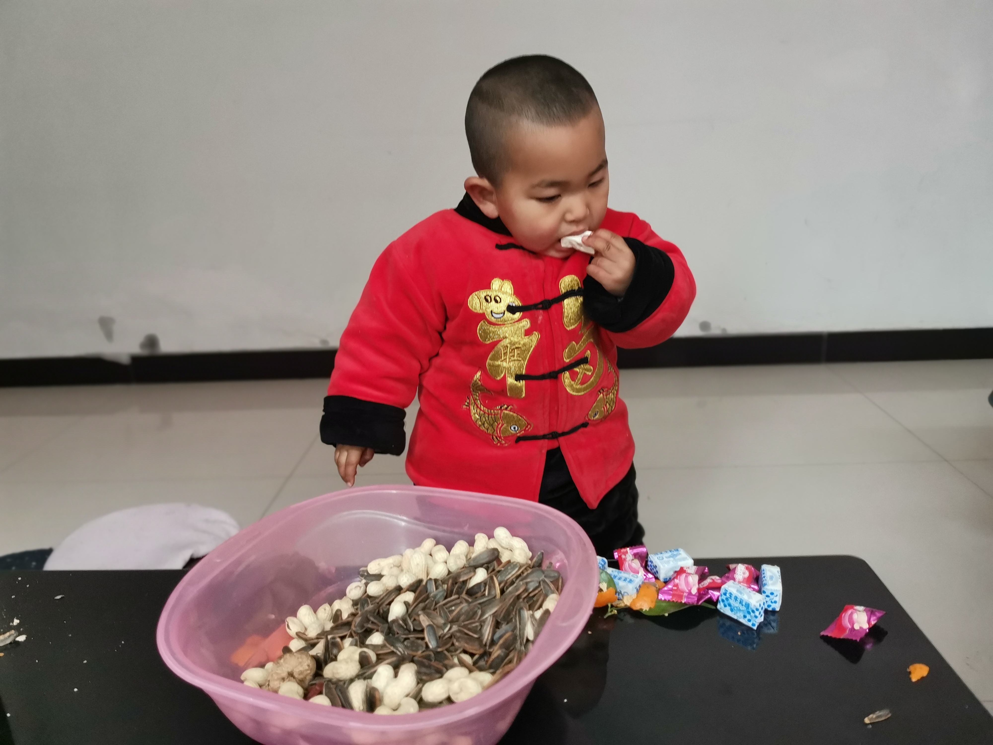 亲朋好友热情的款待,亲朋好友热情招待