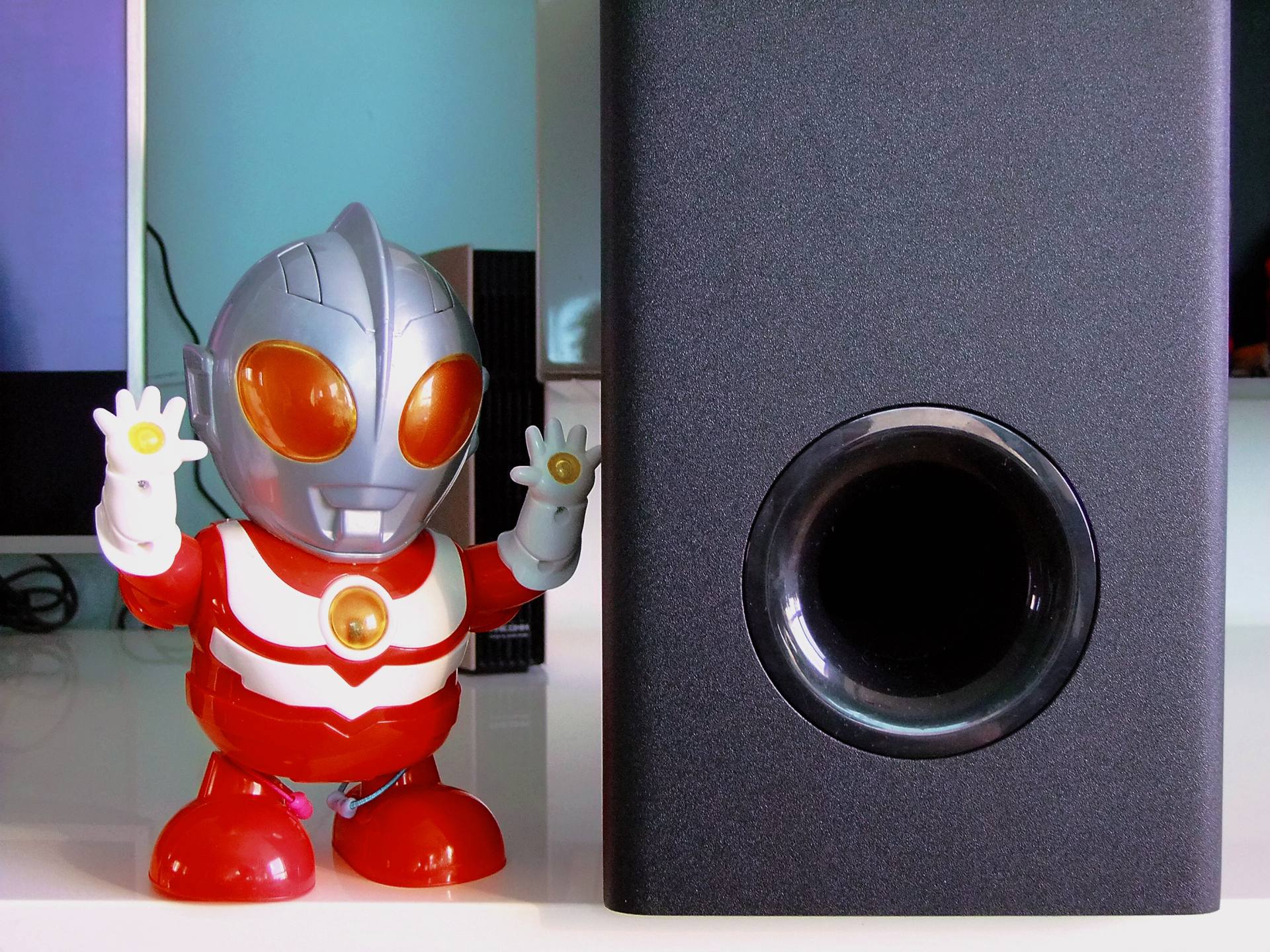 电视音效差怎么办,电视回音壁音响JBL