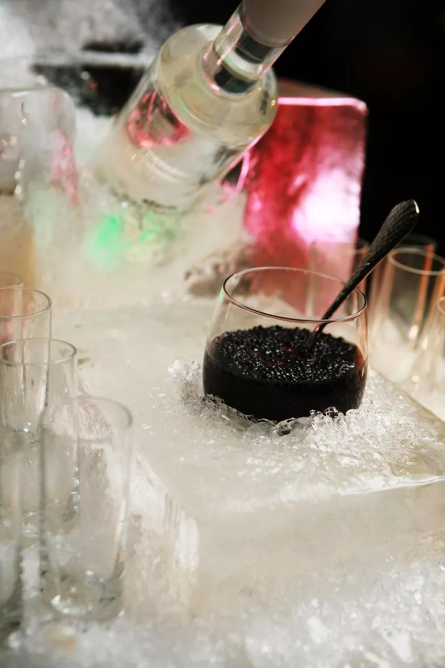 世界上最顶级的鱼子酱多少钱一斤,世界三大贵族鱼子酱