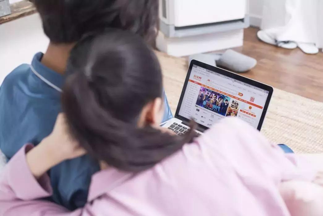 “电商法”即将实施，代购、微商的命运或从2019年元旦开始不同