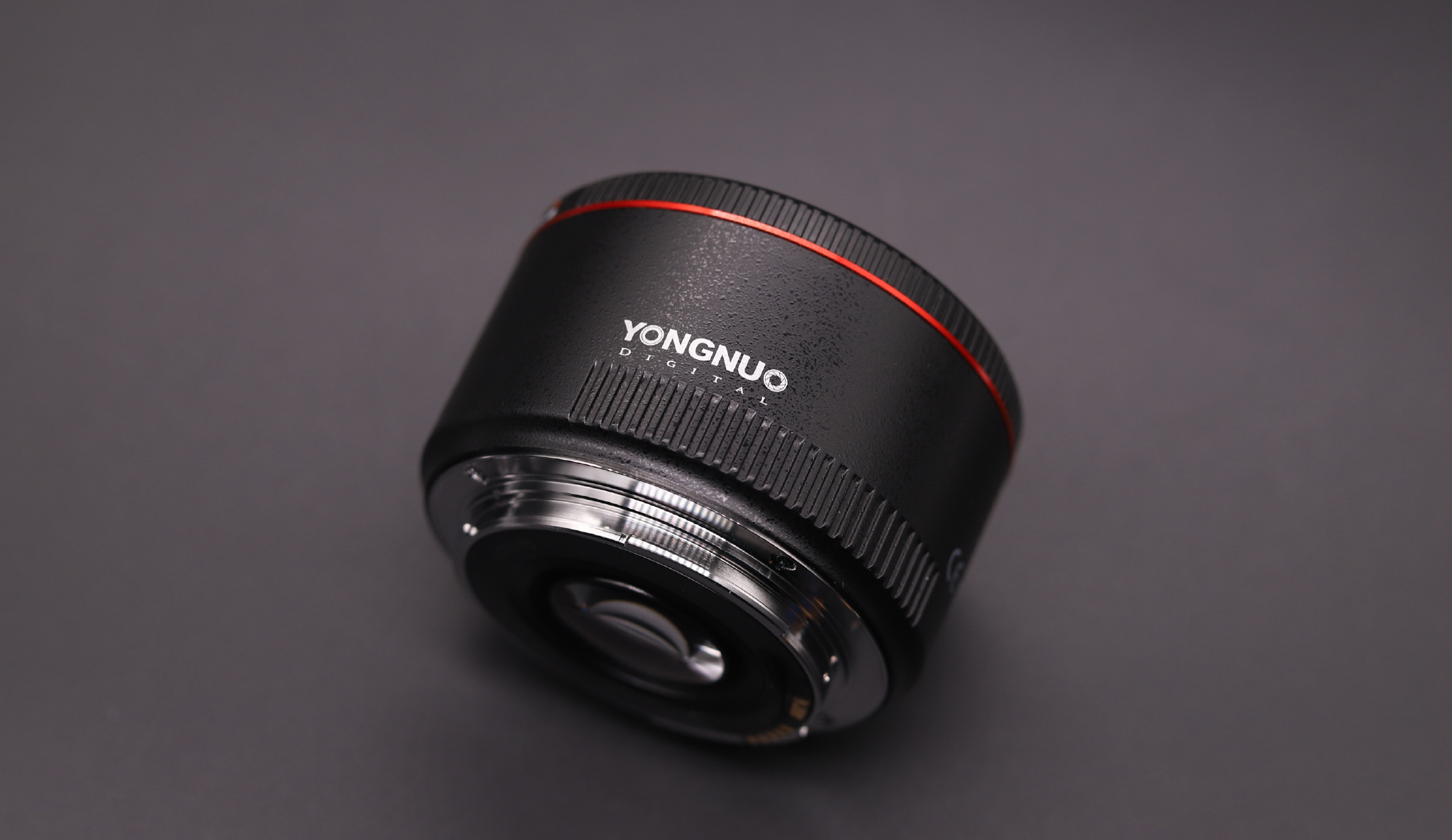 永诺yn50mmf1.8ii二代佳能550d,永诺yn50mmf1.8s索尼镜头是全画幅吗