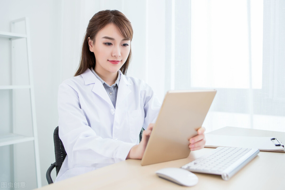 白癜风的病发有哪些因素造成呢？