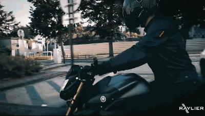 自动刹车感应灯,发光车轮灯自动感应