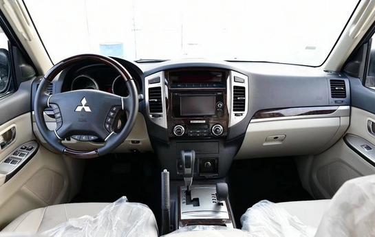 帕杰罗养车费用明细,三菱帕杰罗车主真实感受