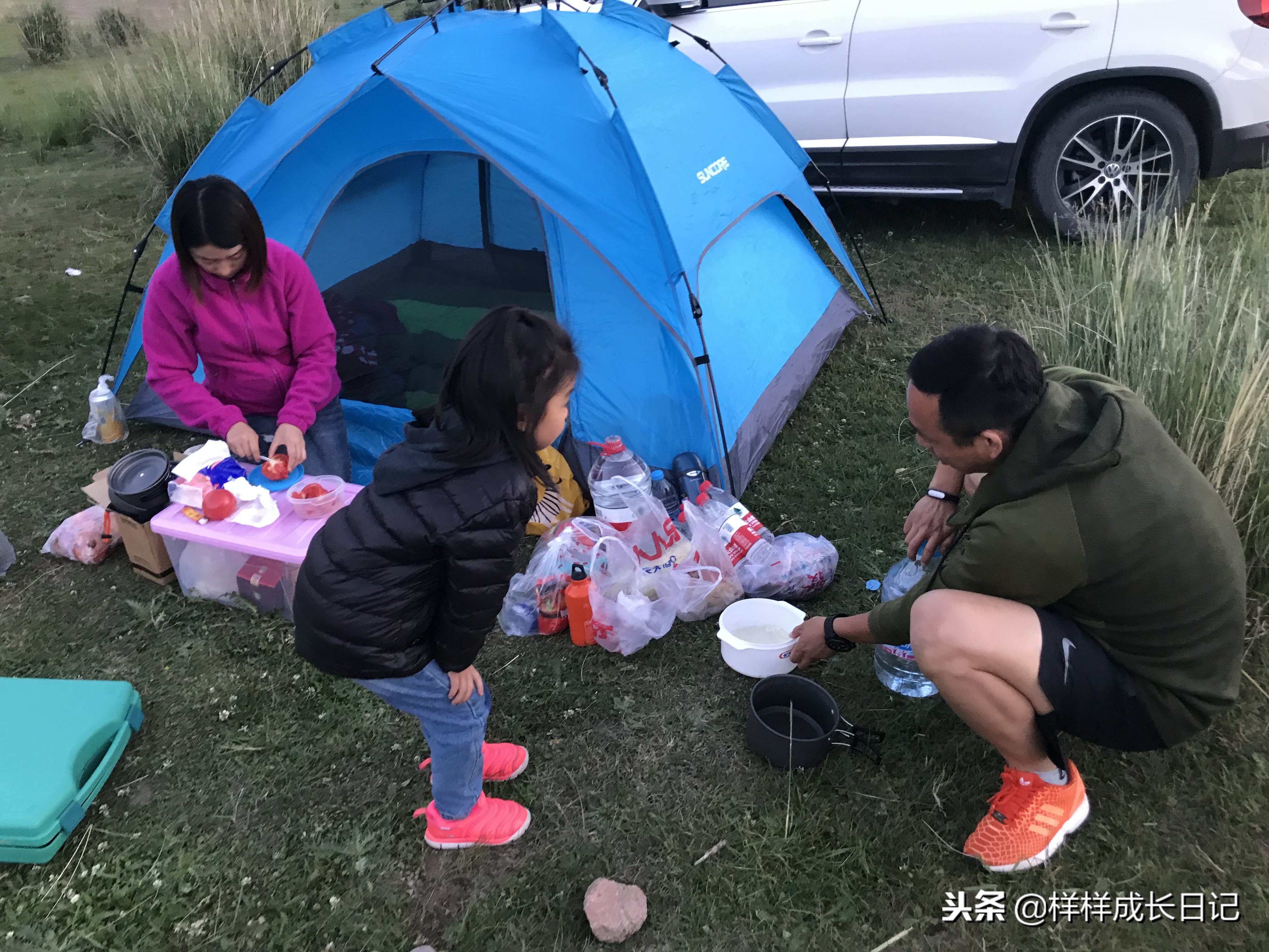 一家三口新疆伊犁旅游,自驾游霍尔果斯路线攻略